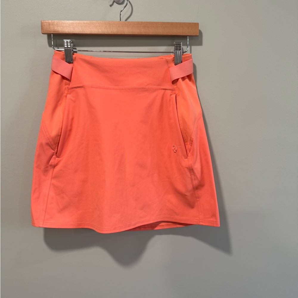 Lululemon Warpstreme Multi Pocket High Rise
Golf Skirt size 2